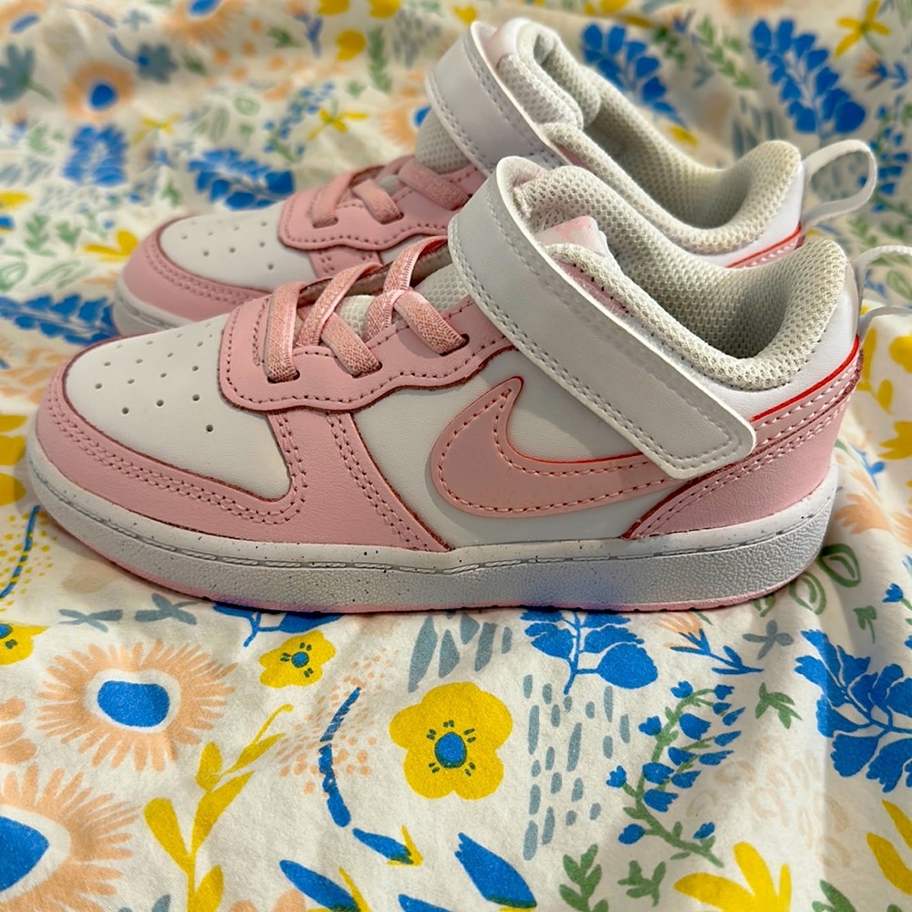 NWOT Nike Court Borough Low 2 SE Toddler Shoes 9C
